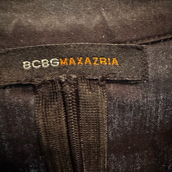 BCBGMaxAzria Black with Lace Detail and Zipper Top - Picture 4 of 5